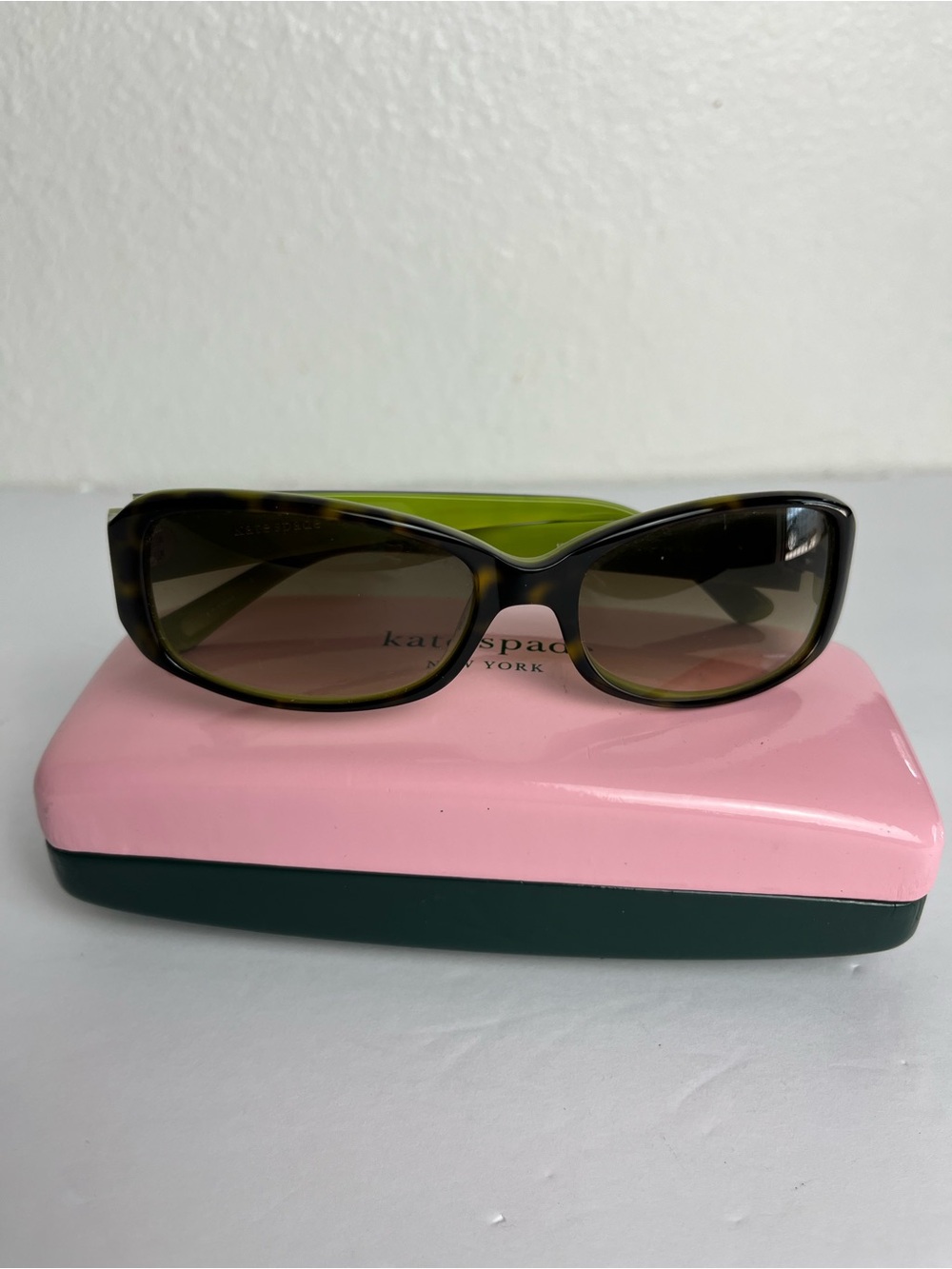 Kate Spade Kids Pink Dark Green Sunglasses Soft Lined Case Logo Summer Tortoise